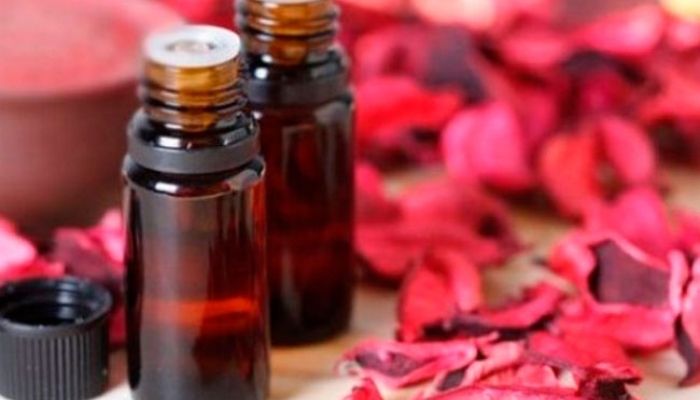 Эфирное масло розового дерева: свойства и применение