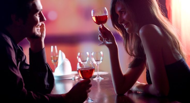 Свидание, пара влюбленных, отношения, аромат